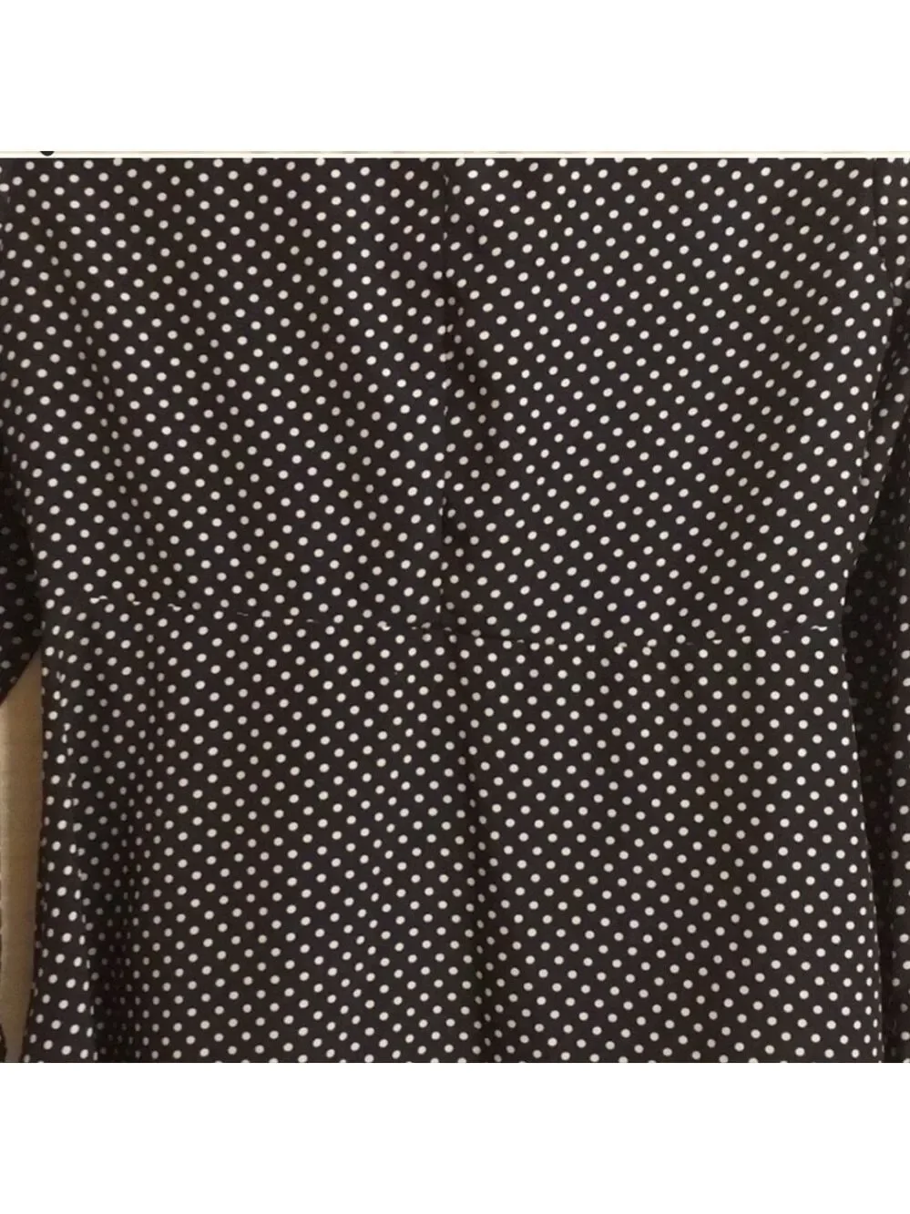 Forever 21 Modest womens size Medium polka dots dark blue white‎ button-d…